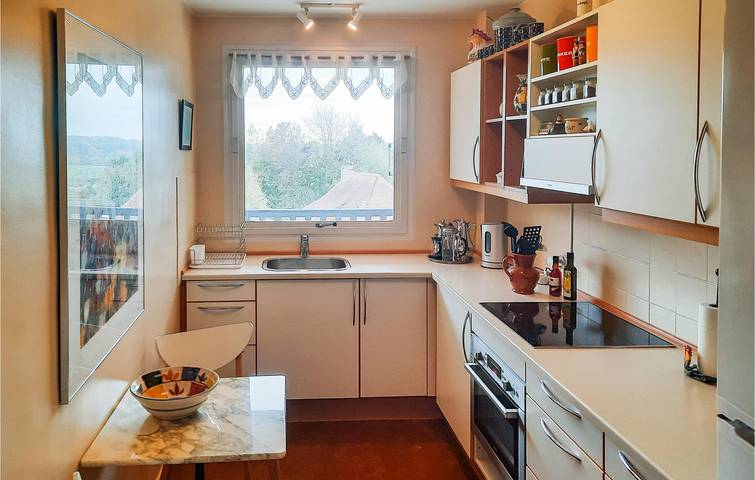 Ganze Ferienwohnung, Gemütliches Appartement am Meer: Parkplatz, TV, Heizung, und mehr in Trouville-sur-Mer, Lisieux und Umgebung