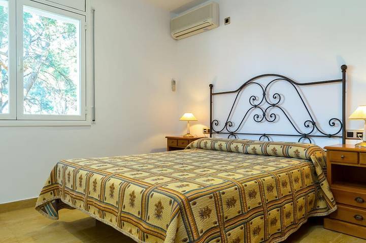 Ganze Wohnung, Appartement mit Garten und privatem Pool für 7-8 Pers. in el Port de la Selva, Oberampurien