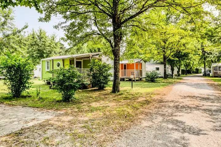 Camping für 2 Personen, mit Pool und Terrasse in Aquitanien - 2