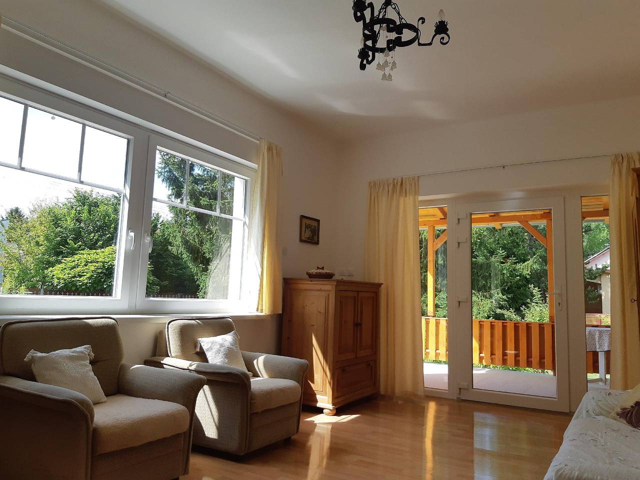 Renoviertes Haus in Zamárdi mit Großer Terrasse in Zamardi, Siófok und Umgebung