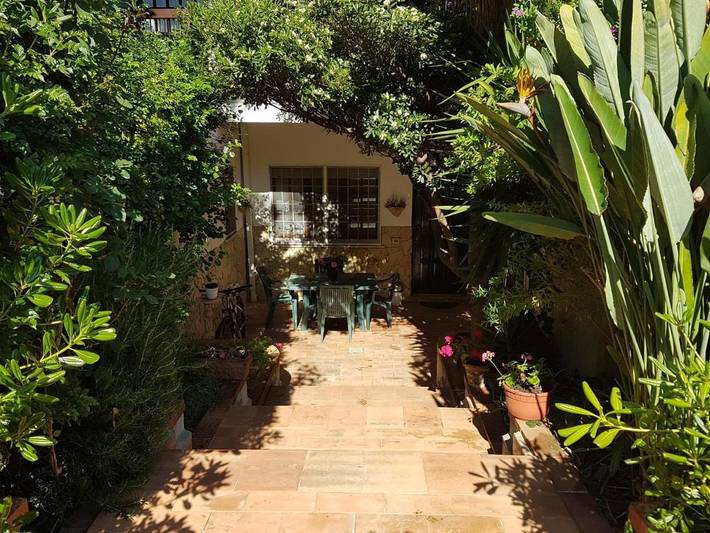 Pension voor 8 personen, met uitzicht en tuin in Palermo