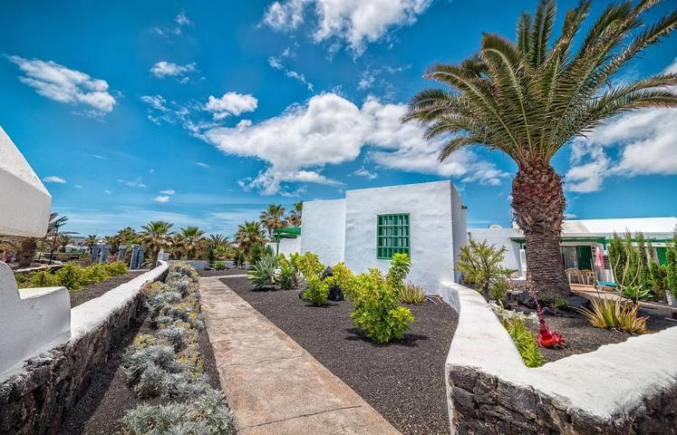 Bungalow für 6 Personen, mit Pool und Terrasse sowie Garten in Puerto del Carmen - 2