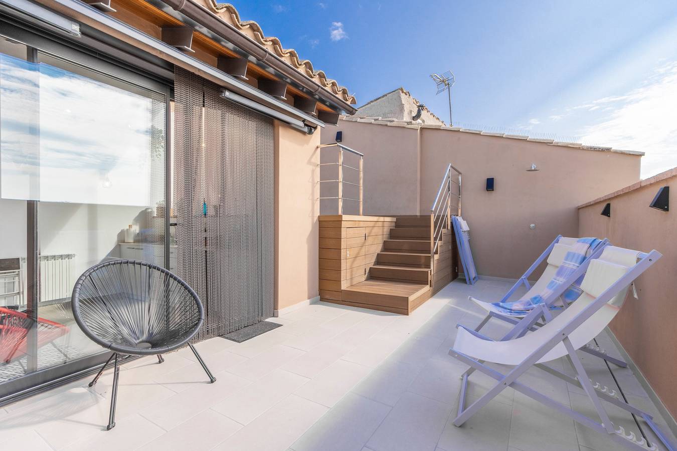 Apartamento entero, Apartamento 'Cal Comorera' con piscina privada, Wi-Fi y aire acondicionado in Masoteras, Provincia de Lleida