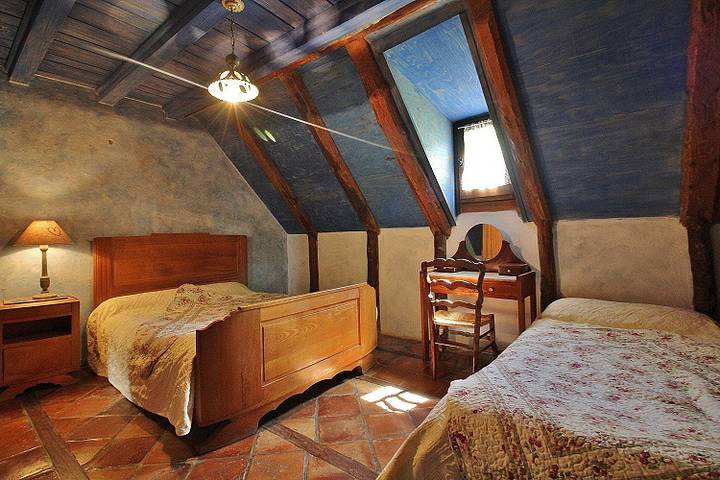 Gîte pour 5 personnes, avec terrasse et jardin, animaux acceptés à Loudenvielle - 3