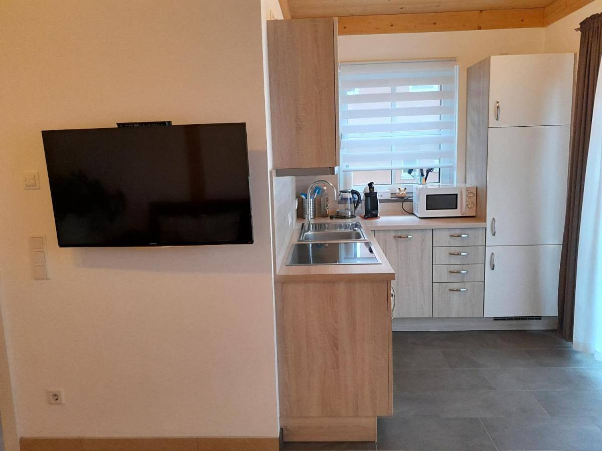 Ganze Wohnung, Apartment with Garden View in Wals-Siezenheim, Bezirk Salzburg-Umgebung