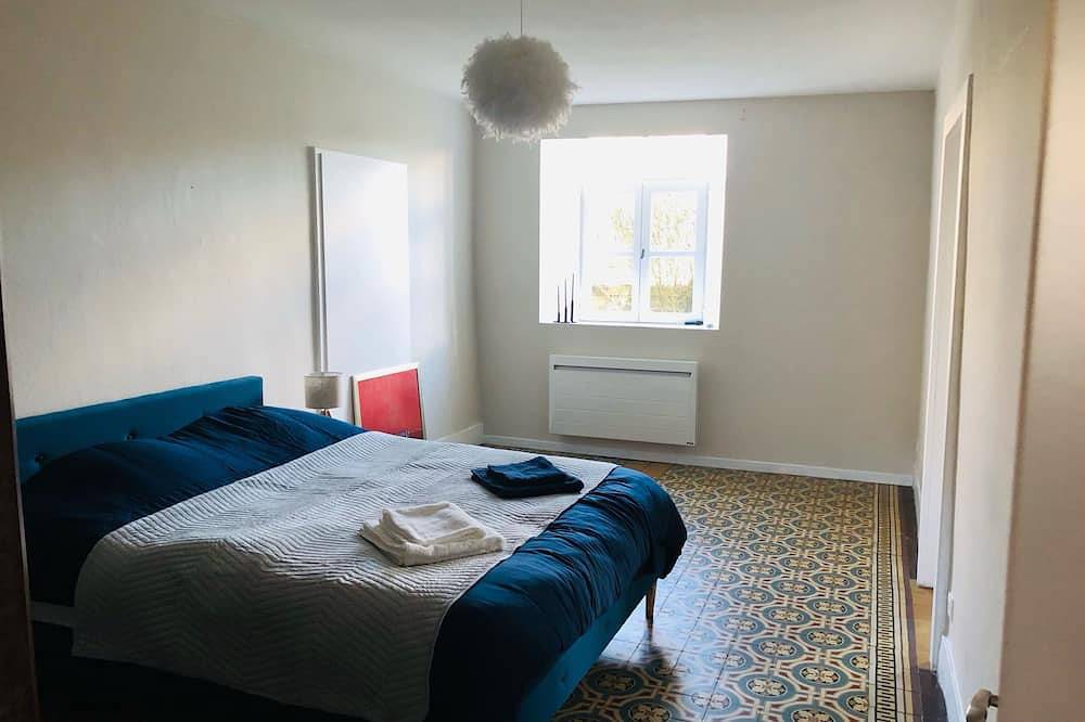 Appartement entier, Proche du Centre Ville, Appartement de 100m2, Deux Chambres, Parking Privatif in Longeville-lès-Metz, Metz-Campagne