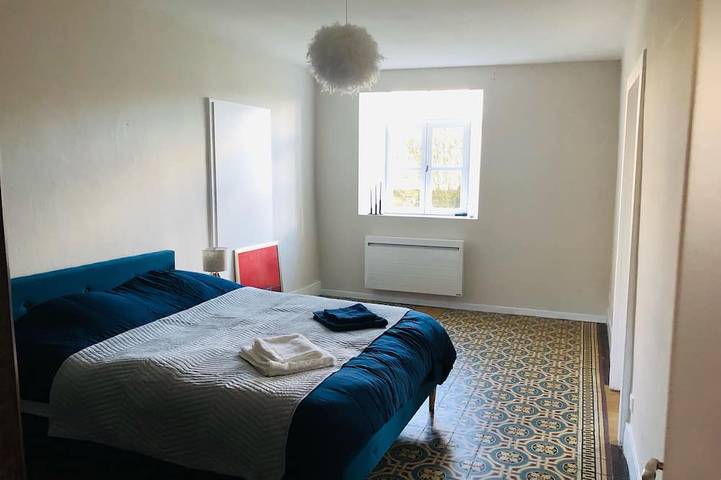 Entire apartment, Proche du Centre Ville, Appartement de 100m2, Deux Chambres, Parking Privatif in Longeville-lès-Metz, Metz-Campagne