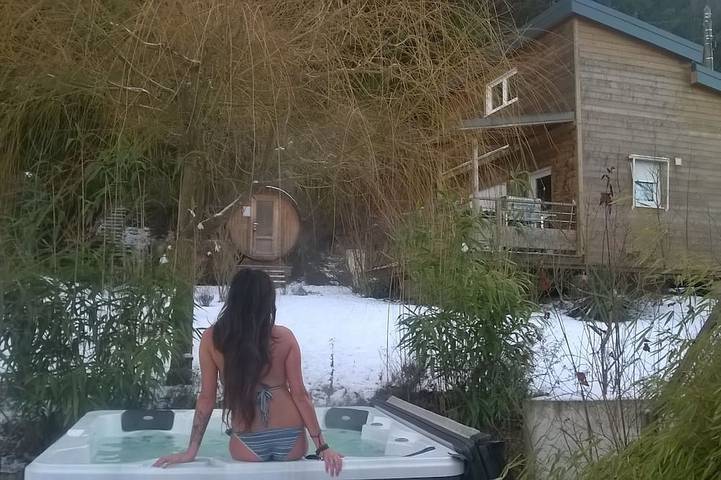 Gîte pour 5 personnes, avec jacuzzi et sauna ainsi que piscine et jardin à Muhlbach-sur-Bruche