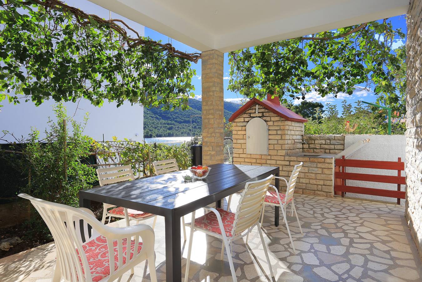 Ganze Wohnung, 1-Zimmer-Ferienwohnung am Strand Grebastica, Sibenik A-471-d in Grebastica, Šibenik-Knin