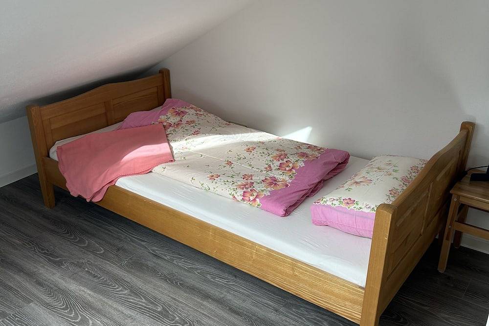 Ganze Wohnung, Ferienwohnung Casselsholt,im Kurhessischen Bergland. Guxhagen, bei Kassel. in Guxhagen, Schwalm-Eder-Kreis