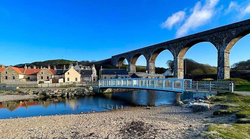 Holiday rental for 4 people, with view and garden in Cullen