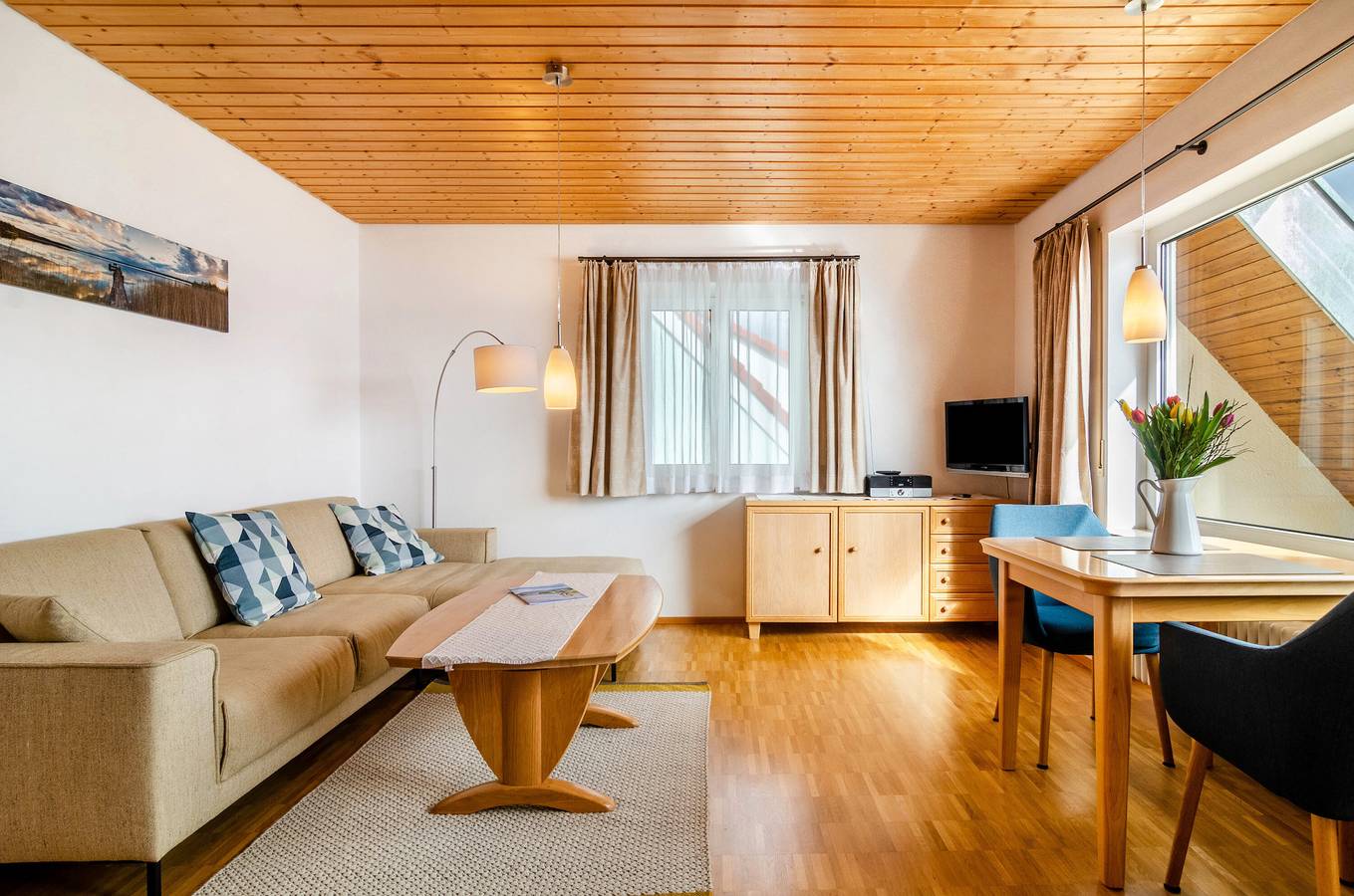 Ganze Wohnung, Ferienwohnung '9, 43qm' mit Gemeinschaftsgarten, Balkon und Wi-Fi in Bodman-Ludwigshafen, Obersee (Bodensee)