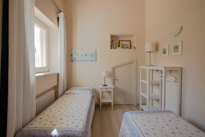 Appartamento intero, Holiday apartment near Rome - panorama terrace, Sea view -  garden, olive grove in Genzano di Roma, Castelli Romani