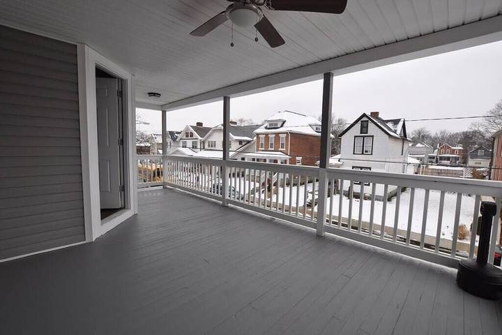 Vacation rental for 12 people, with balcony, with pets in Columbus