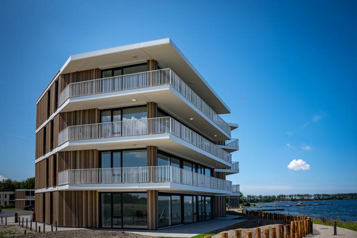 Ferienhaus für 6 Personen, mit Balkon/Terrasse und Balkon sowie Seeblick - 1
