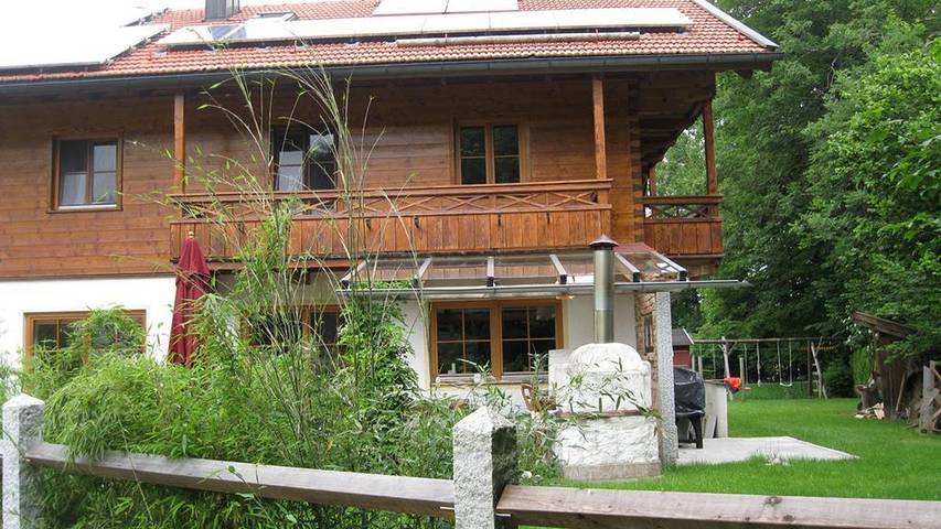 Vakantiewoning voor 3 personen, met tuin en balkon, kindvriendelijk in Lenggries