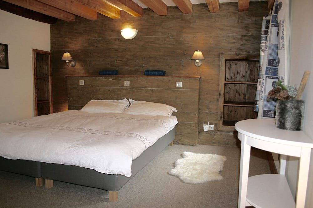 Fabulosa casa frente a los Tres Valles nr Bozel in Montagny, Les Trois Vallées