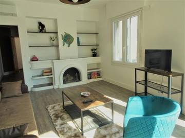 Gîte pour 4 personnes, avec balcon dans Gare De Saint Raphael Valescure