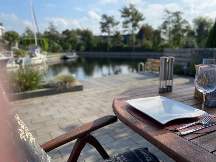 Ferienhaus für 6 Personen, mit Terrasse und Garten sowie Seeblick und Ausblick in Lemmer - 3