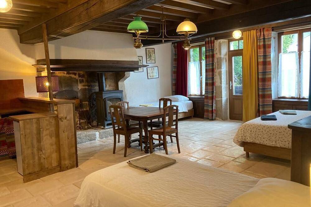 Agritourisme guesthouse in Moux-en-Morvan, Settons-See