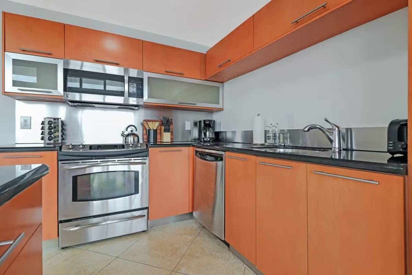 Appartement entier, Roami at Sunny Isles   6Br Combo in Sunny Isles Beach, Floride