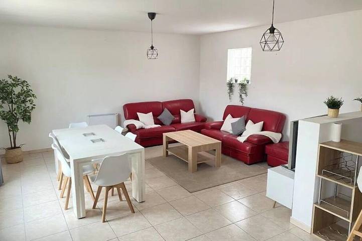 Maison de vacances pour 11 personnes, avec jardin et terrasse à Sully-sur-Loire