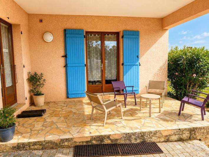 Chambre d’hôte pour 3 personnes, avec piscine ainsi que jacuzzi et jardin à Sotta - 3