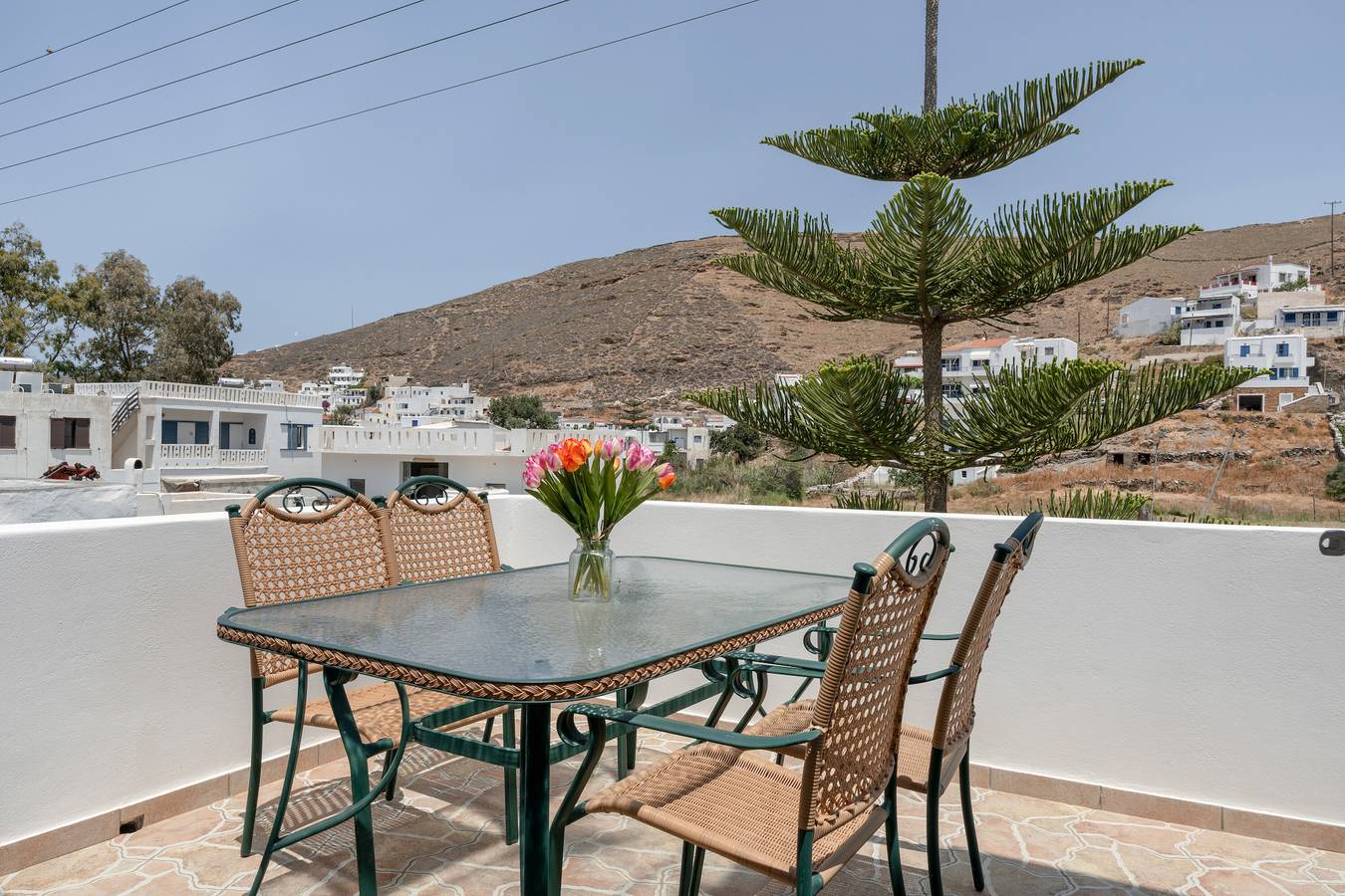 Entire apartment, Apartment 'Mouria House' with Sea View, Wi-Fi and Air Conditioning in Kythnos
