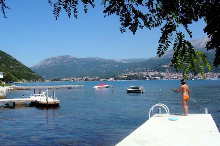 Vacation rental for 11 people, with Balcony and Yard in Montenegro