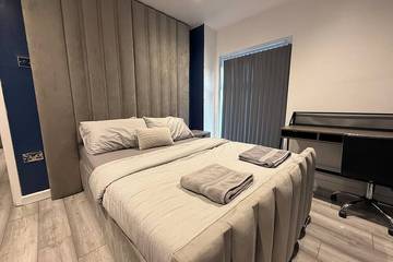 Glamping for 11 People in Birmingham, Birmingham Area, Photo 1