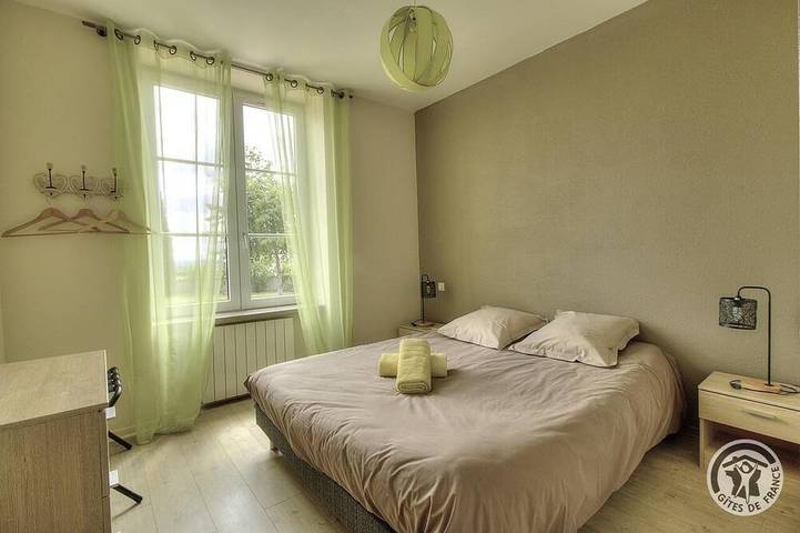 Location de vacances pour 13 personnes, avec jardin et piscine à Juliénas - 3