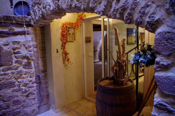 Gîte pour 7 personnes, avec terrasse à Caromb - 2