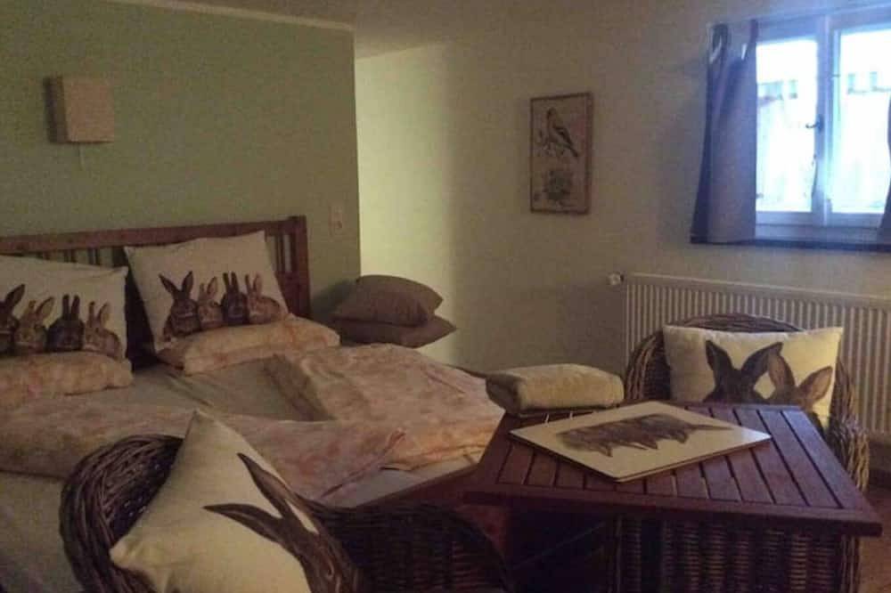Ganze Wohnung, Etzauer Mühle-Mensch-Zeit-Pferd, Weilrod in Gemünden, Weilrod