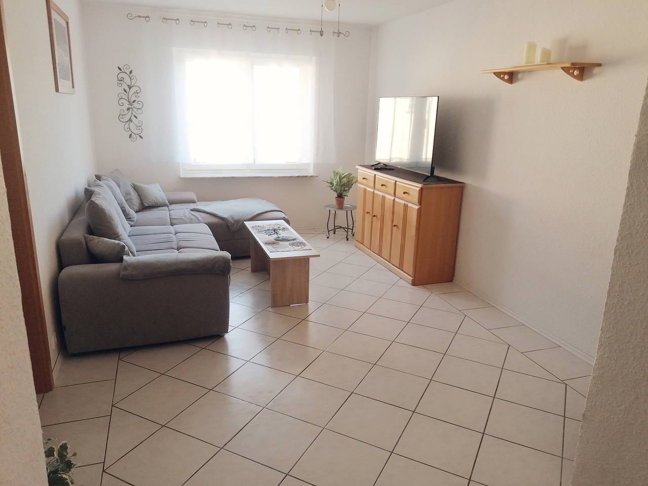Entire apartment, Holiday Apartment 'Auf Dem Land' with Shared Terrace, Shared Garden and Wi-Fi in Badenhard, Middlerhine