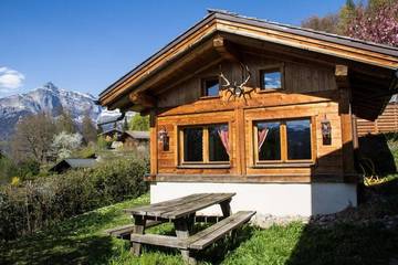 Chalet pour 2 personnes, avec vue ainsi que terrasse et jardin à Saint-Gervais-les-Bains