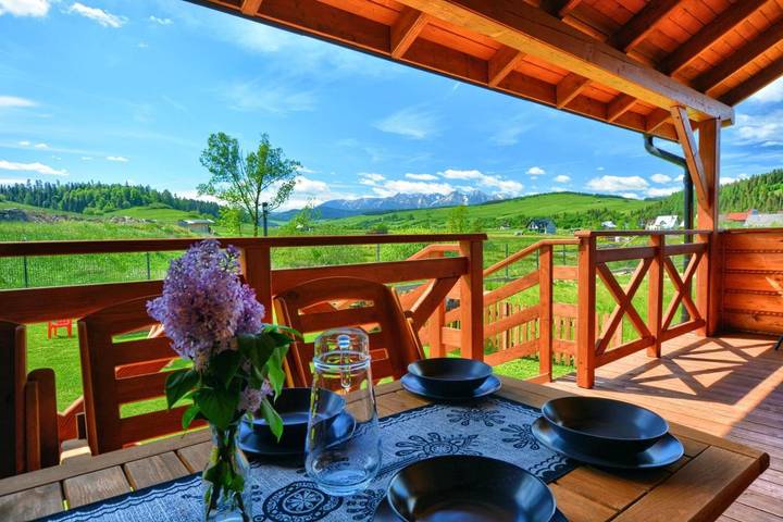 Apartament wakacyjny dla 5 osób, z Jacuzzi i Taras oraz Ogród i Basen dla dzieci w Niedzica