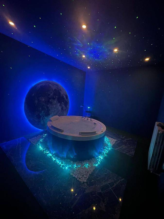 B&b per 2 persone, con giardino e sauna nonché panorama e piscina, con animali domestici in Quartucciu