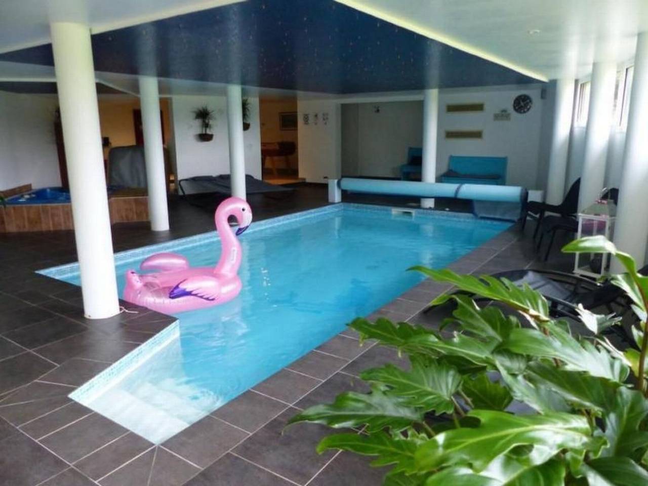 Ferienvilla Le repère mit Jacuzzi in Moëlan-sur-Mer, Côte de Cornouaille