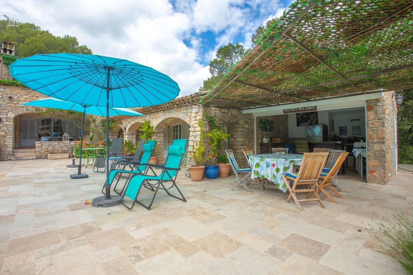 Bastidon Domaine L'hélion con piscina privada, Wi-Fi y aire acondicionado in Taradeau, Region de Draguignan
