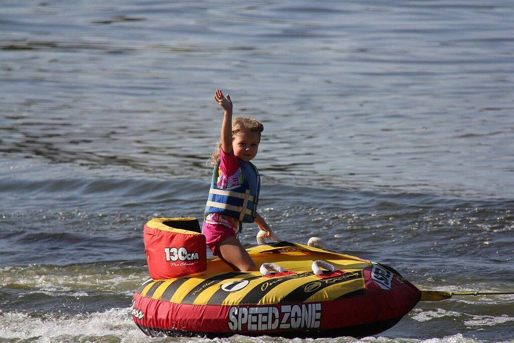 Familienurlaub am See auf dem Punkt! Kajaks / 2 Feuerstellen / Privatstrand / Etagenbetten in Chisago County