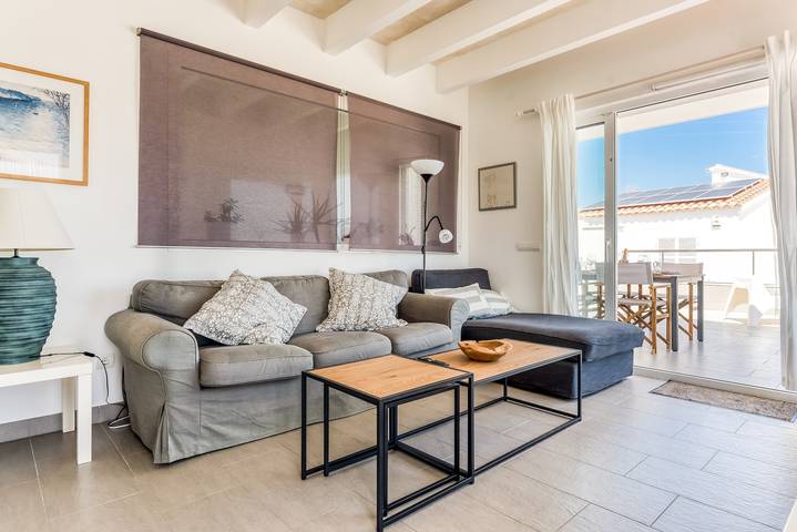 Hel lägenhet, "Apartamento en Es Grau con vistas" with Sea View, A/C, Wi-Fi, Terrace & Balcony in Es Grau, Mahón