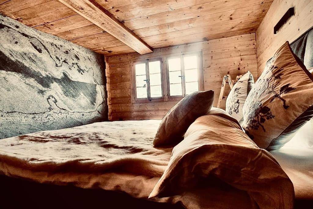 Ganze Wohnung, Chalet Mulet - Luxury & Cosy 3 rooms apartment in 300 years old Chalet in Leukerbad, Leukerbad & Umgebung