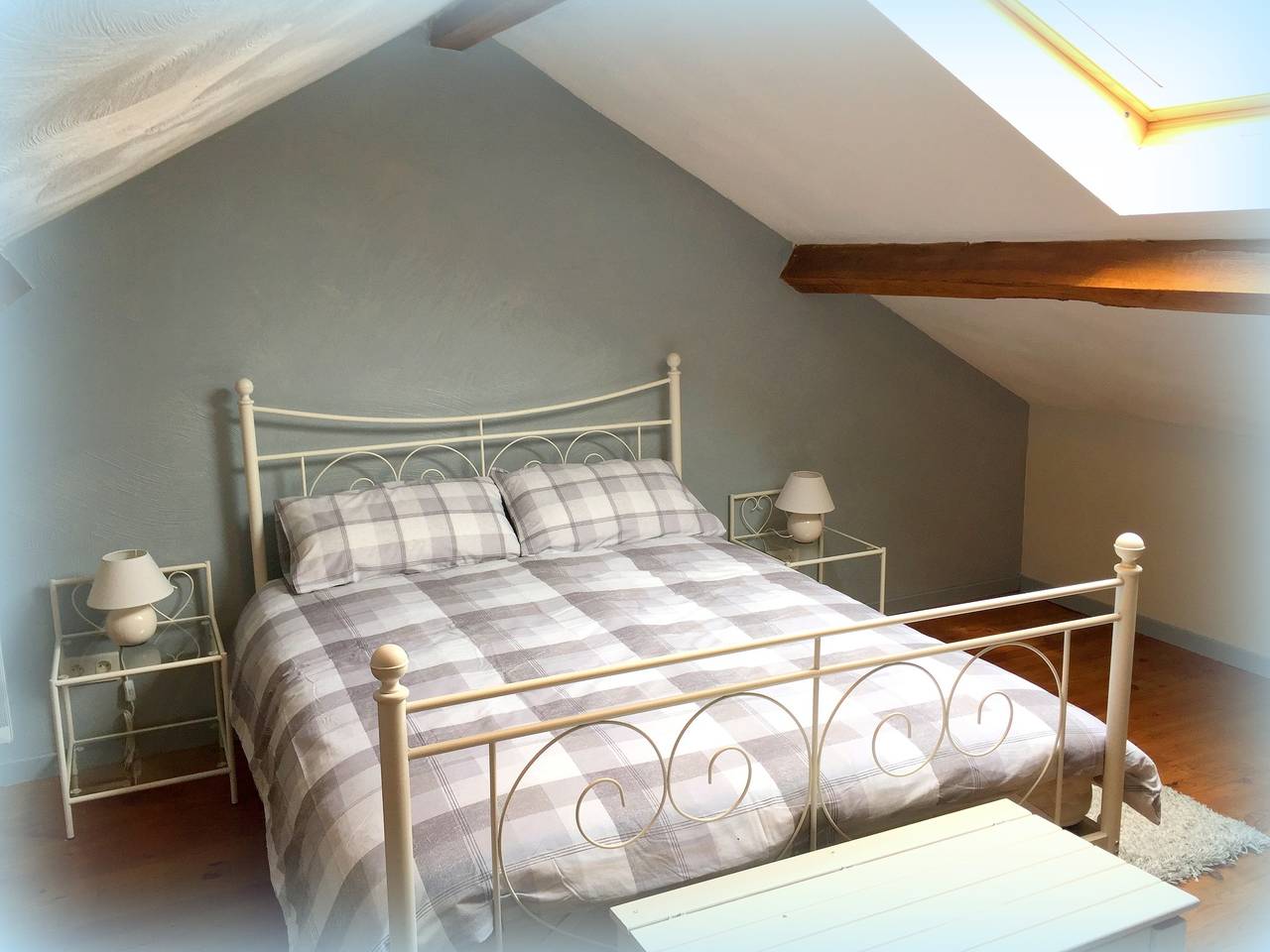 Gîte pour 4 personnes avec piscine in Saint-Moreil, Région d'Aubussargues