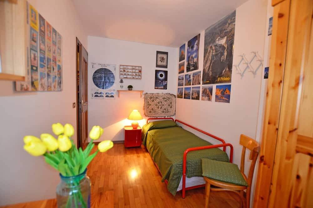 Ganze Wohnung, Apartment at the foot of Pelmo - Borca di Cadore center in Borca di Cadore, Dolomiti Superski
