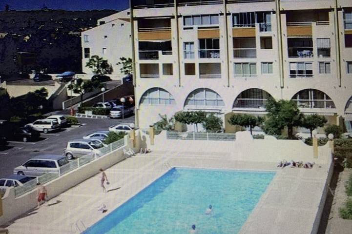 Appartement de vacances pour 4 personnes, avec terrasse et piscine