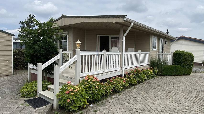 Appartement voor 4 personen, met terras en balkon/terras in Sint-Annaland