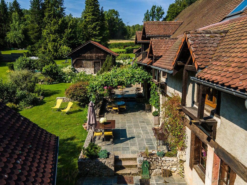 Maison & table d'hôtes de charme La Bageatière - Chambre Edelweiss in Lépin-le-Lac, Région de Chambéry