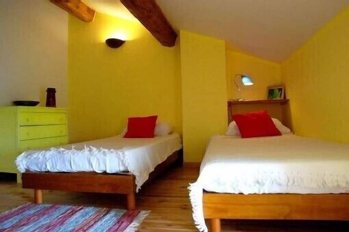 Gîte pour 4 personnes, avec terrasse et jacuzzi à Caunes-Minervois - 3