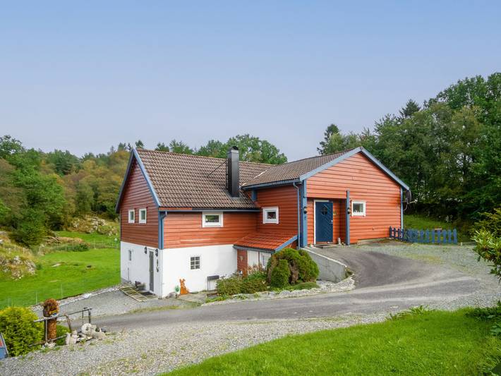 Ferienhaus für 5 Personen, mit Terrasse und Garten