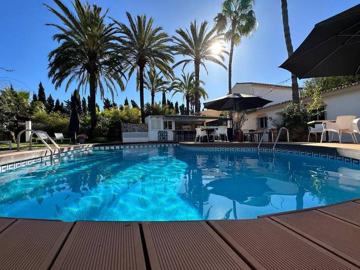Bungalow für 2 Personen, mit Ausblick und Garten sowie Pool in Marbella